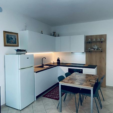 Alma Apartment ซีร์มิโอเน ภายนอก รูปภาพ