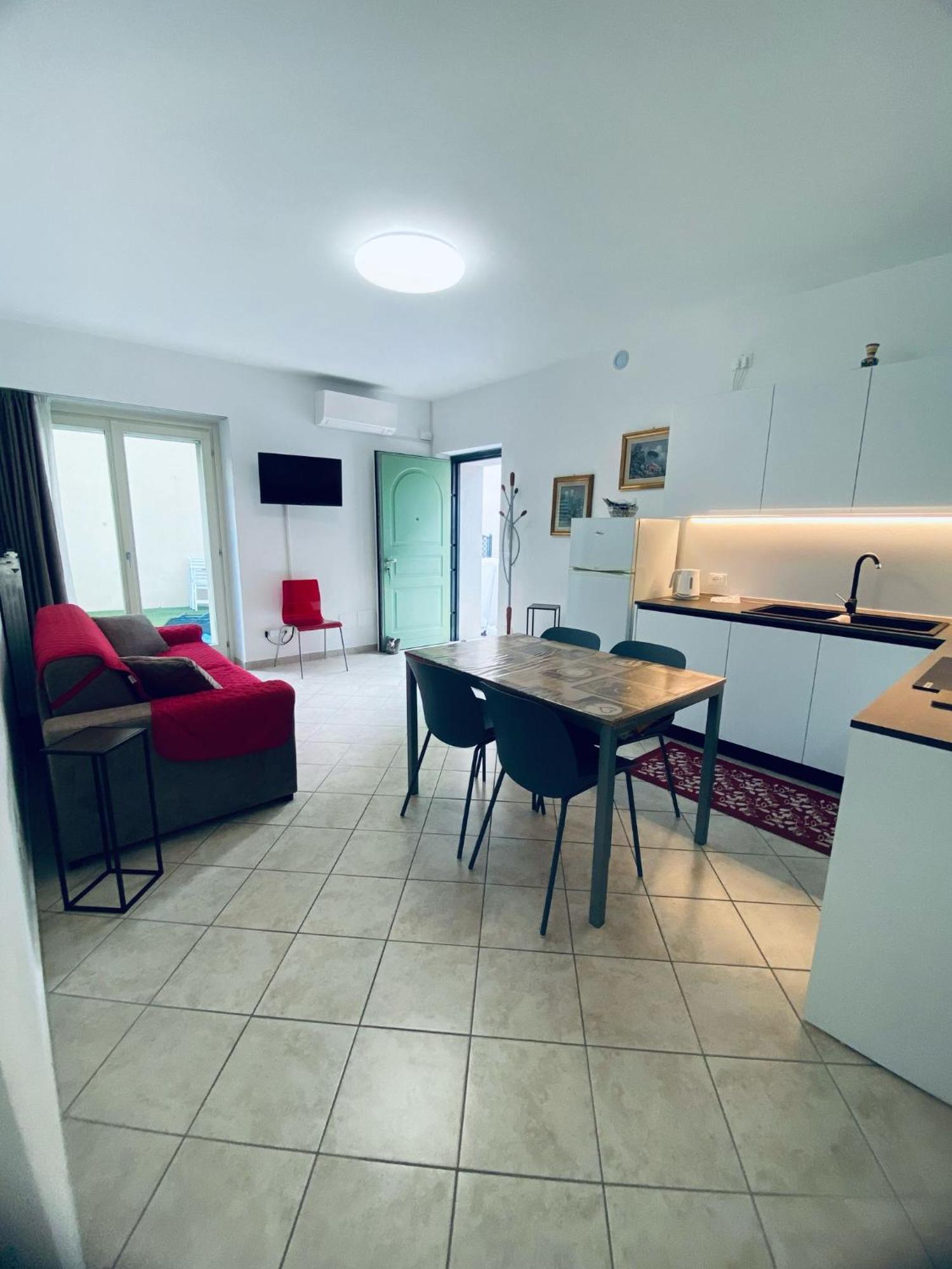 Alma Apartment ซีร์มิโอเน ภายนอก รูปภาพ