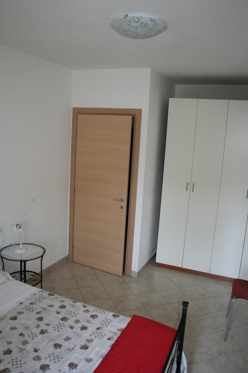 Alma Apartment ซีร์มิโอเน ภายนอก รูปภาพ