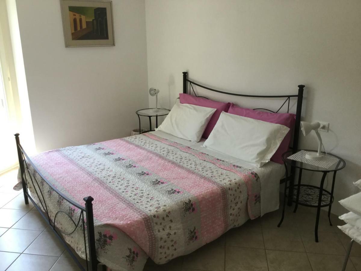 Alma Apartment ซีร์มิโอเน ภายนอก รูปภาพ