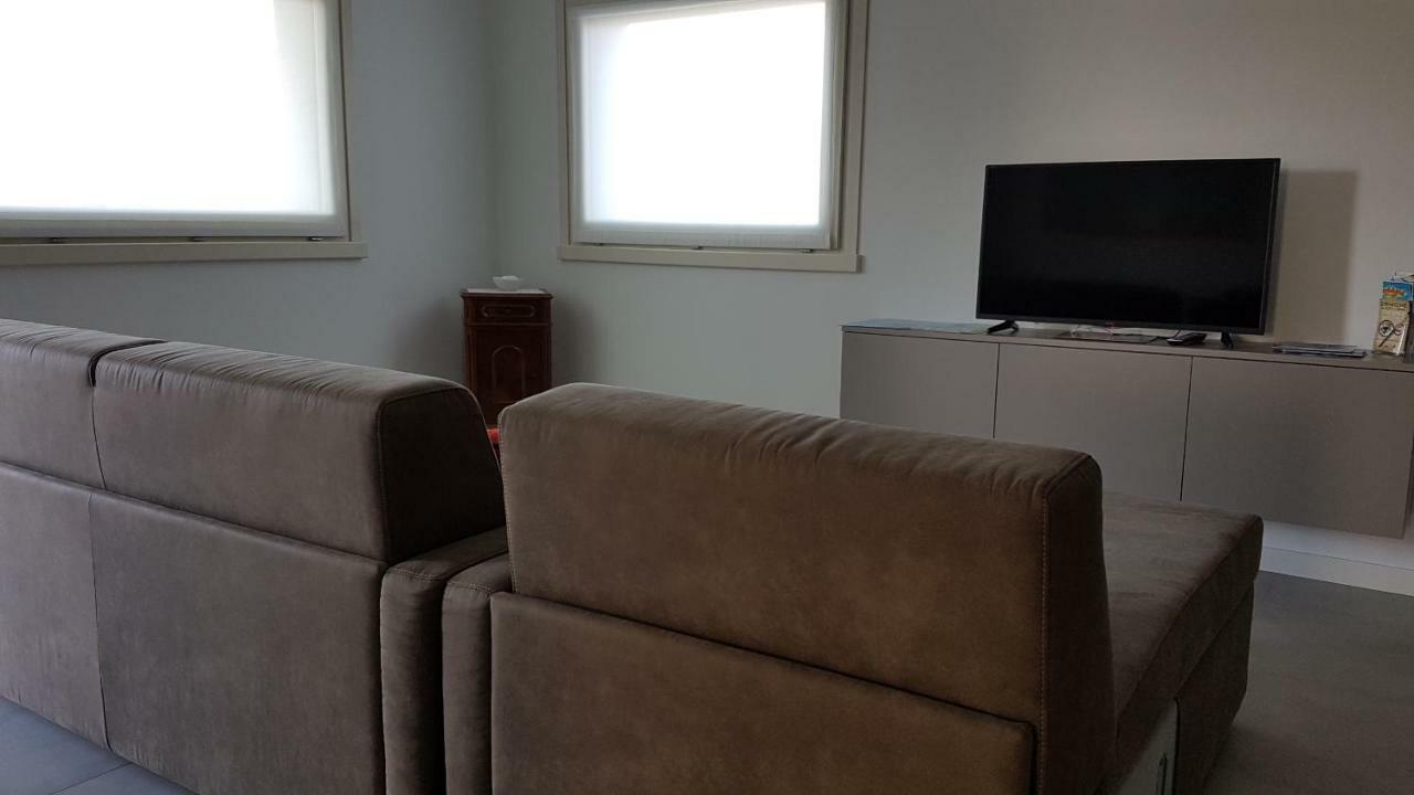 Alma Apartment ซีร์มิโอเน ภายนอก รูปภาพ